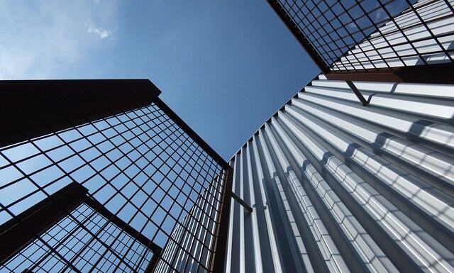 Ile godzin dziennie pracują Włosi?