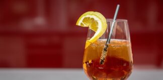 Ile kosztuje aperol w Wenecji?