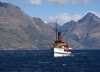 Ile trzeba zarabiać żeby być bogatym w Polsce?
