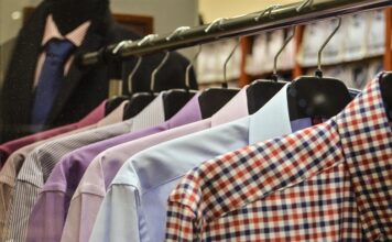 O której godzinie kupować bilety lotnicze?