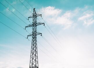 Komu najbardziej podobają się Polacy?