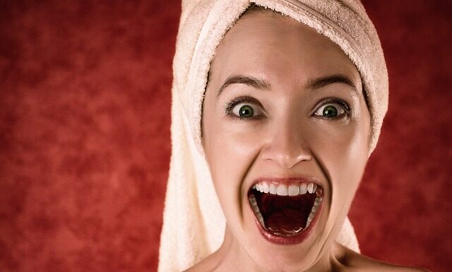 Co oznacza ręcznik na lusterku? Co oznacza ręcznik na lusterku?