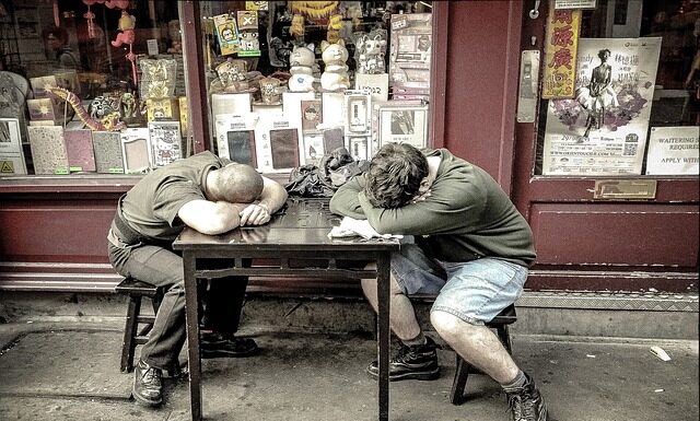 O której sjesta we Włoszech? O której sjesta we Włoszech?