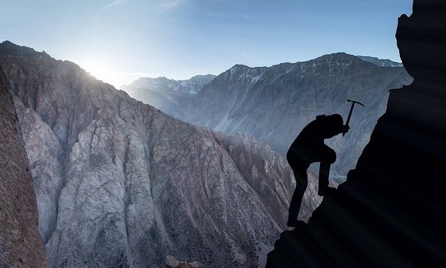 Ile trzeba zapłacić za 100 koron czeskich?