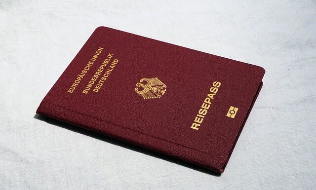 Czy pęknięty dowód osobisty jest ważny? Czy pęknięty dowód osobisty jest ważny?