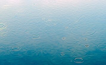 Czy w Wenecji często pada deszcz?