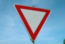Kto ma pierwszeństwo na pasach we Włoszech? Kto ma pierwszeństwo na pasach we Włoszech?