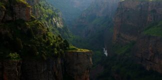 Czy w skalnym mieście można coś zjeść?