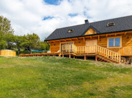 Poranna kawa z widokiem na Tatry, czyli o sile prostych górskich rytuałów chata na wysokosci